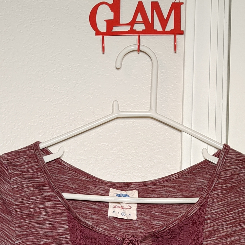 Blouse with strings open cleavage area